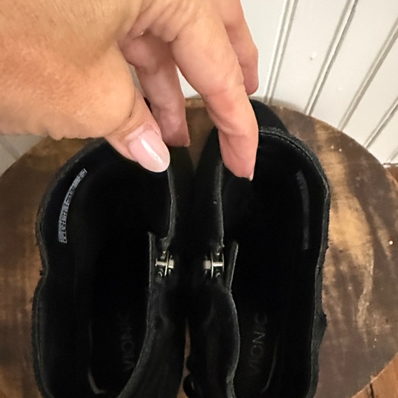 Vionic Womens Black Suede Ronnie Heeled Side Zip Ankle Boots, Size 8 / 39 - Picture 10 of 10